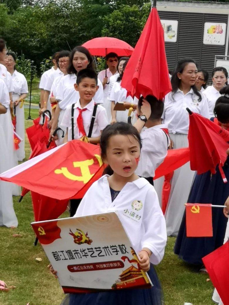 高中生玩游戏上瘾叛逆 专家给你支招